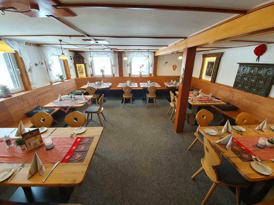 Gasthaus Zum Hirschen Фуртванген Екстериор снимка