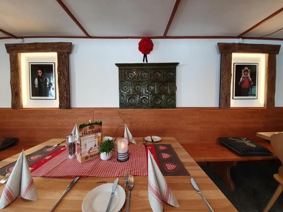 Gasthaus Zum Hirschen Фуртванген Екстериор снимка